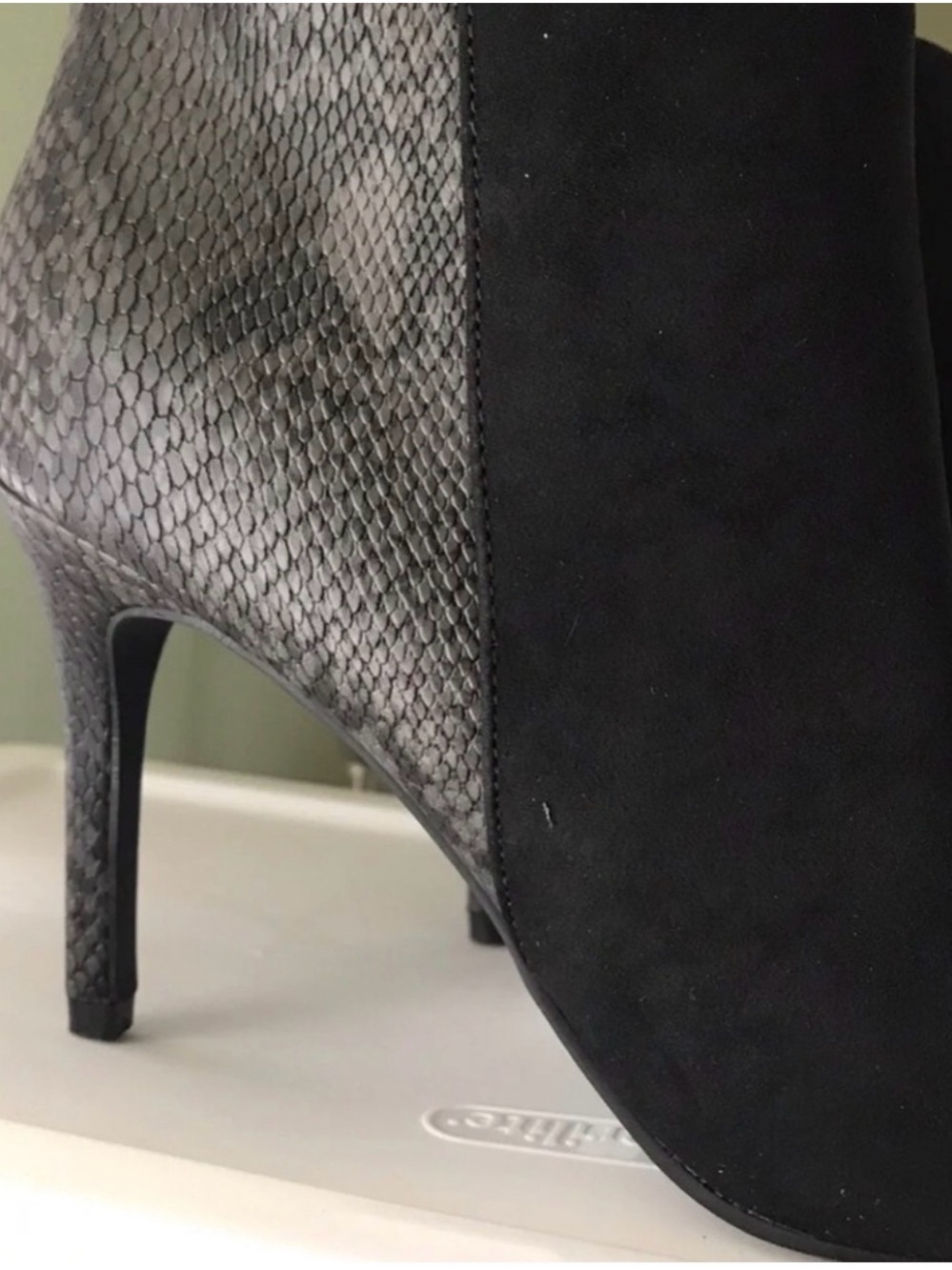 New York & Company Ankle boots